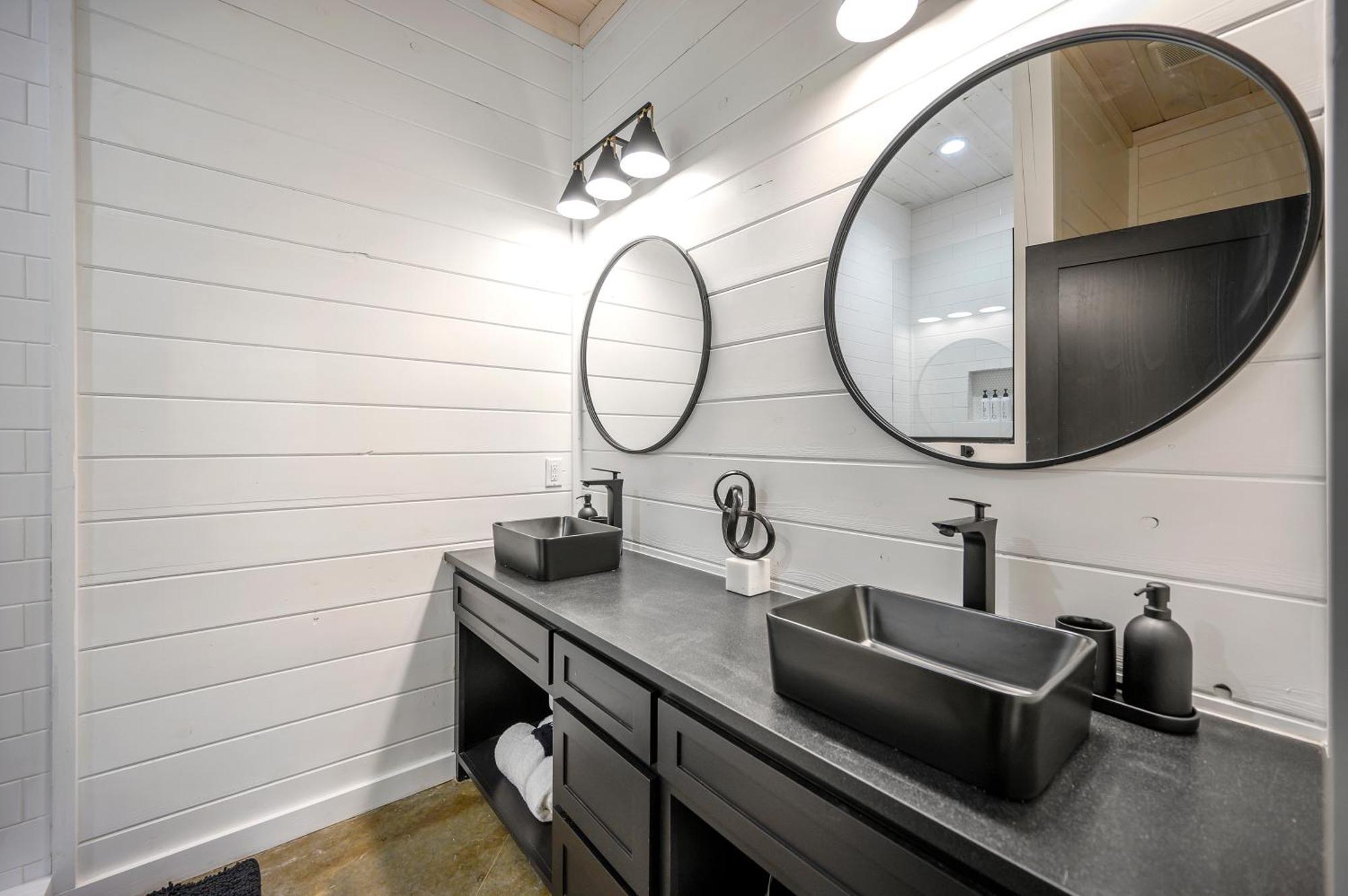 Two Knights Luxury Cabin Broken Bow Exteriör bild