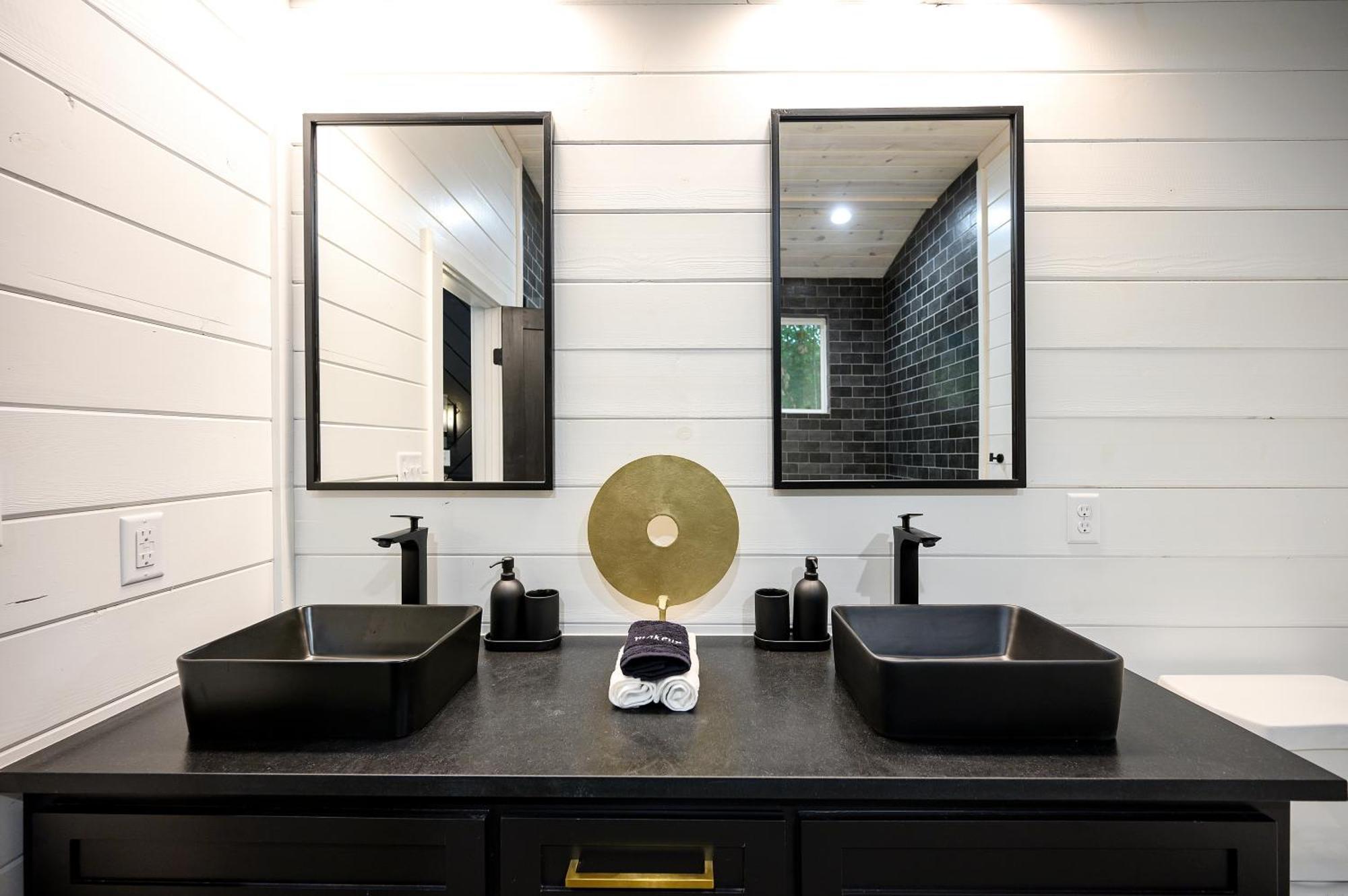Two Knights Luxury Cabin Broken Bow Exteriör bild